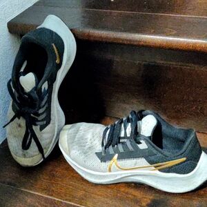 Kids Nike shoes size 1.5y